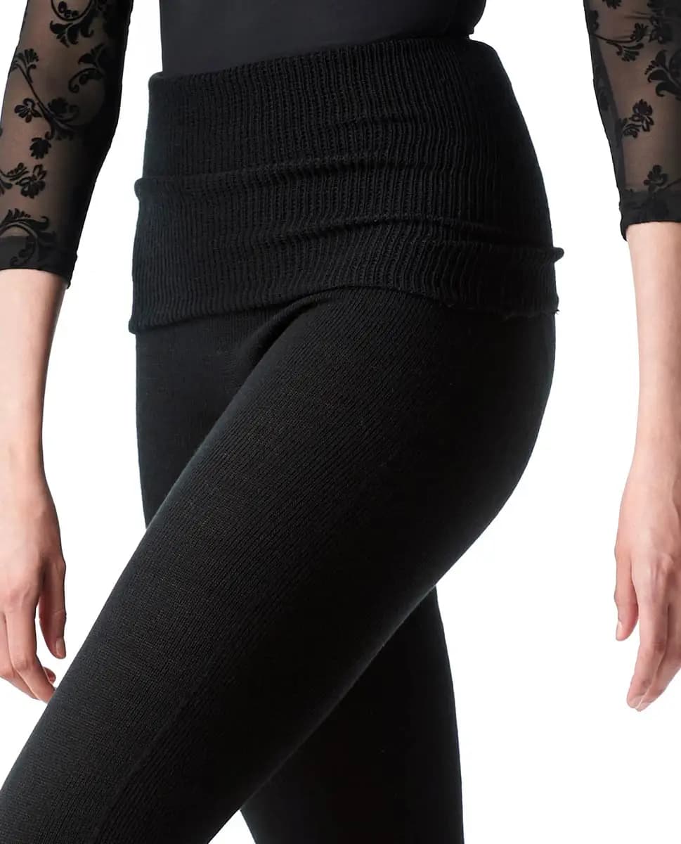 Knit warm-up pants with ankle cuffs and foldable waist